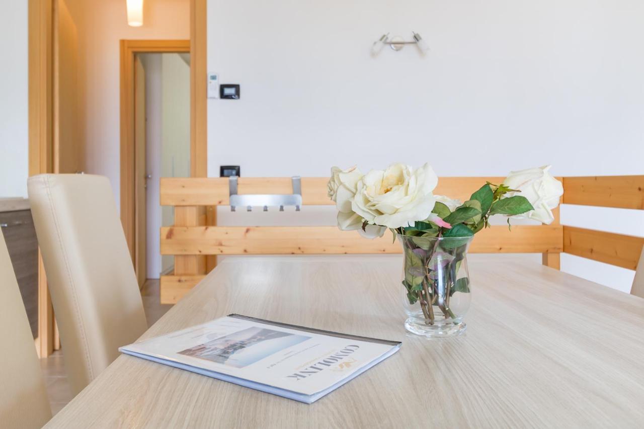 Apartment Gli Ulivi 4 - Tremezzina เตรเมสโซ ภายนอก รูปภาพ